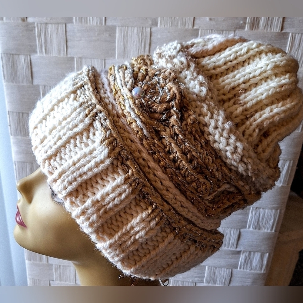 NWT Artisanal Cashmere Blend Monochromatic Beanie - Picture 3 of 11